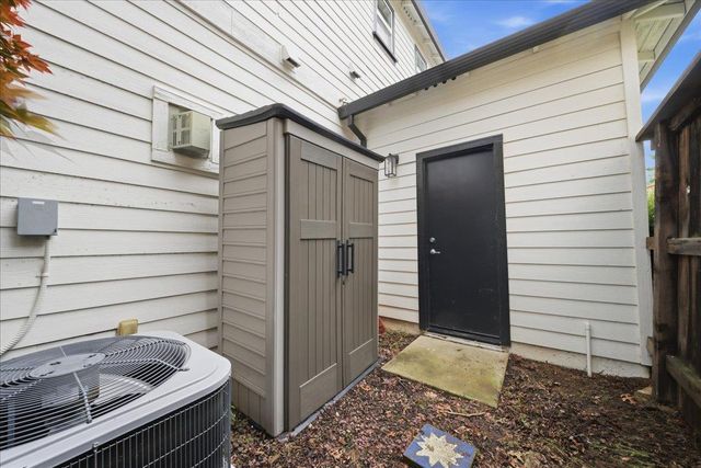 1904 Glenmark Way, Roseville, CA 95747