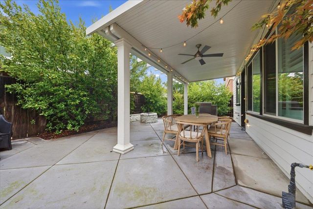 1904 Glenmark Way, Roseville, CA 95747