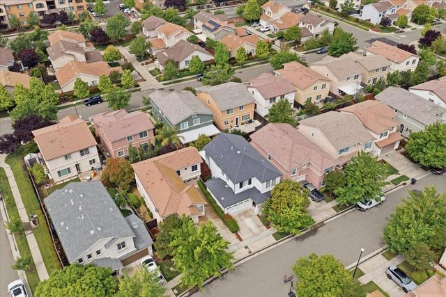 1904 Glenmark Way, Roseville, CA 95747