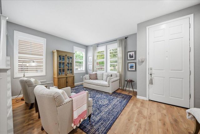 1904 Glenmark Way, Roseville, CA 95747