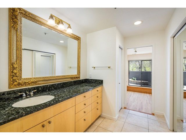 836 Walnut St B, Boulder, CO 80302