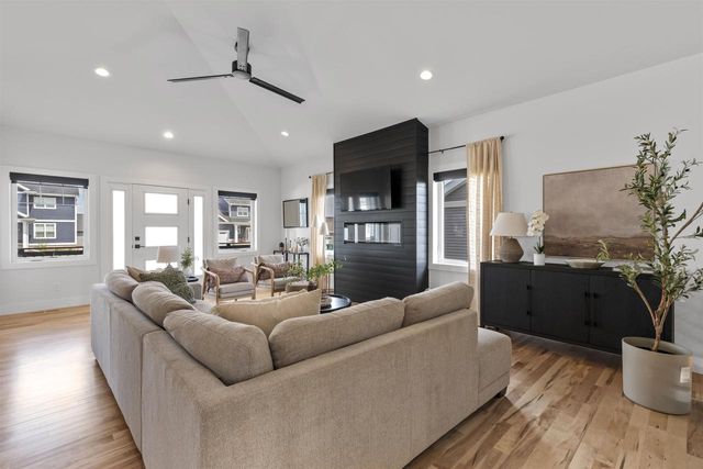 409 E School Road, Cottage Grove, WI 53527