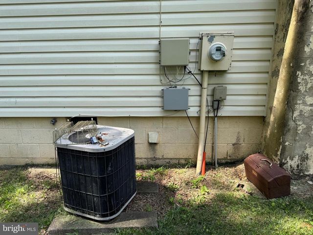404 NEWELL ST, Fredericksburg, VA 22401