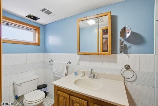 1229 Robert St, Hillside Twp., NJ 07205