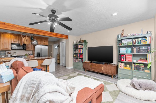 1489 N 400 W, Bountiful, UT 84010