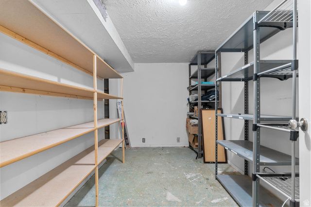 1489 N 400 W, Bountiful, UT 84010