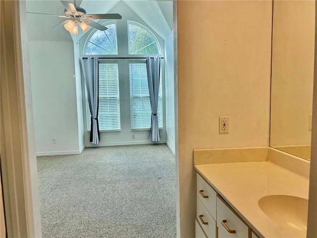 1930 Westminster Circle 2, Vero Beach, FL 32966