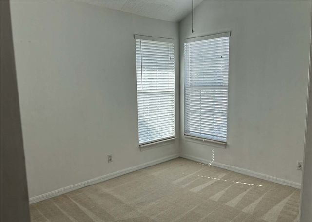 1930 Westminster Circle 2, Vero Beach, FL 32966