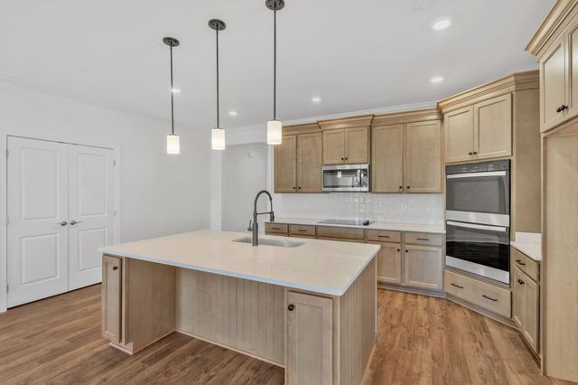 7505 Shoal Mill Point, Fairview, TN 37062