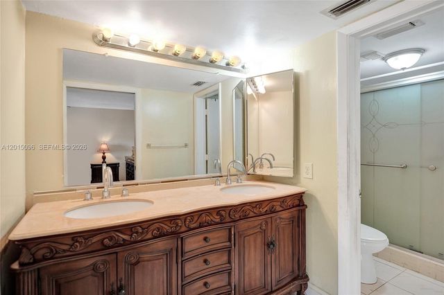 4960 E Sabal Palm Blvd 203, Tamarac, FL 33319