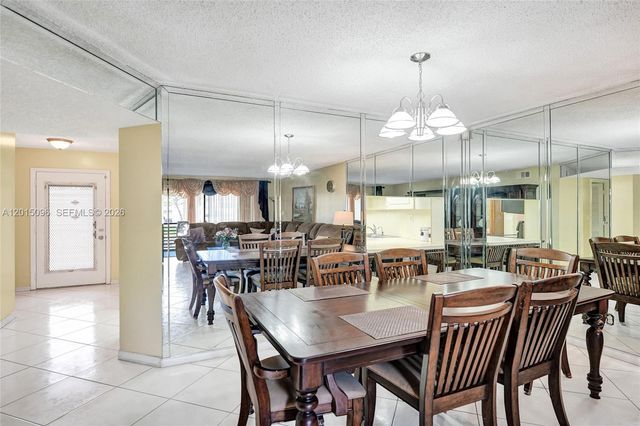 4960 E Sabal Palm Blvd 203, Tamarac, FL 33319