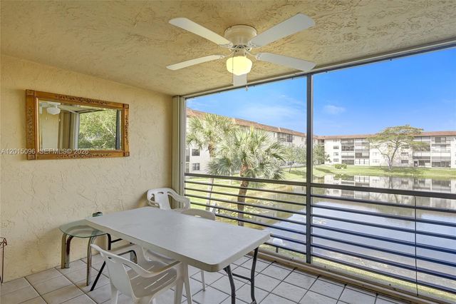4960 E Sabal Palm Blvd 203, Tamarac, FL 33319
