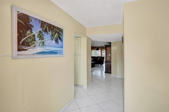 4960 E Sabal Palm Blvd 203, Tamarac, FL 33319