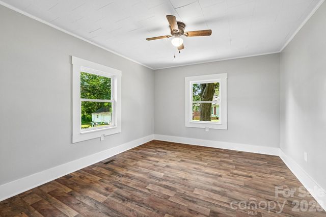 701 N Scruggs Street, Gastonia, NC 28052