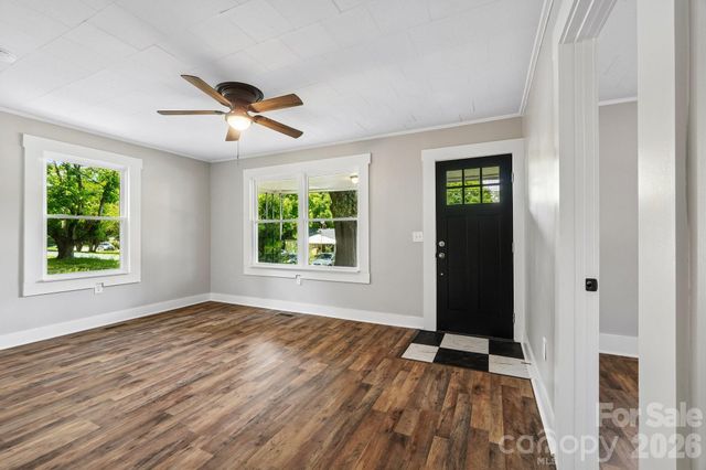 701 N Scruggs Street, Gastonia, NC 28052