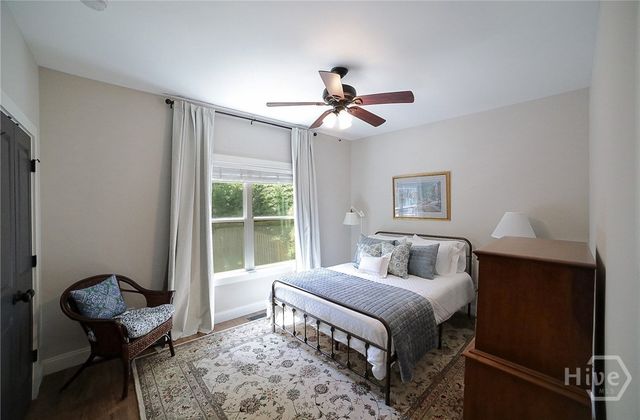 132 N Poplar Street, Athens, GA 30606