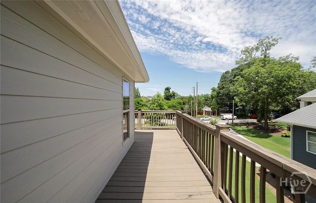 132 N Poplar Street, Athens, GA 30606