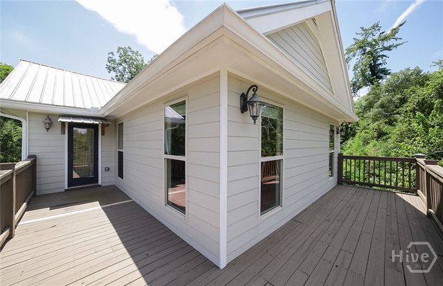 132 N Poplar Street, Athens, GA 30606