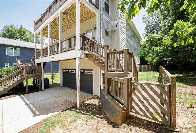 132 N Poplar Street, Athens, GA 30606