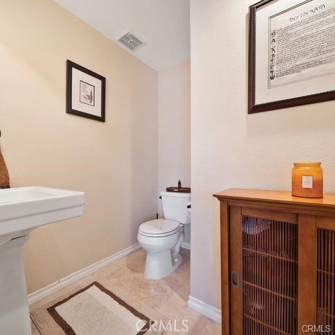 2400 Elden 12, Costa Mesa, CA 92627