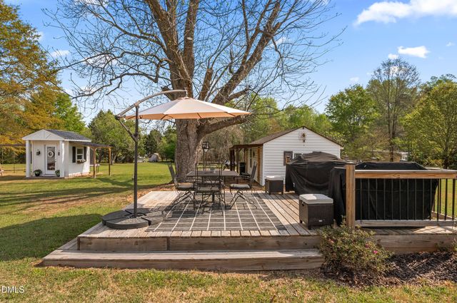 2795 Johnny Baker Road, Willow Springs, NC 27592