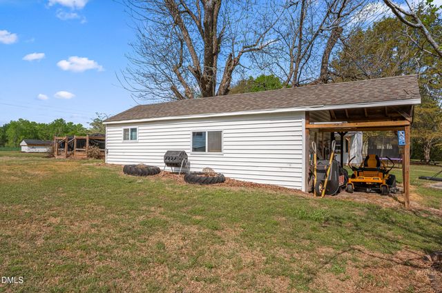 2795 Johnny Baker Road, Willow Springs, NC 27592