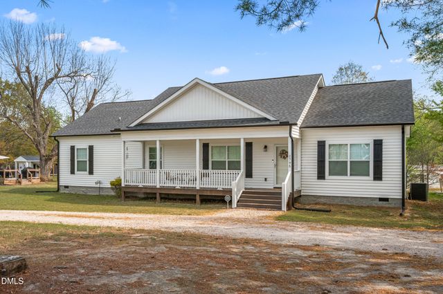 2795 Johnny Baker Road, Willow Springs, NC 27592