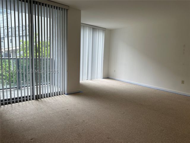 31 SE 6th St 405, Miami, FL 33131