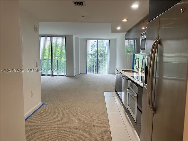 31 SE 6th St 405, Miami, FL 33131