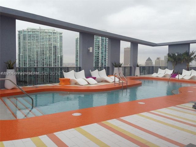 31 SE 6th St 405, Miami, FL 33131