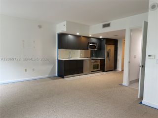 31 SE 6th St 405, Miami, FL 33131