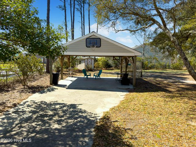 139 Stuart Avenue, Southport, NC 28461