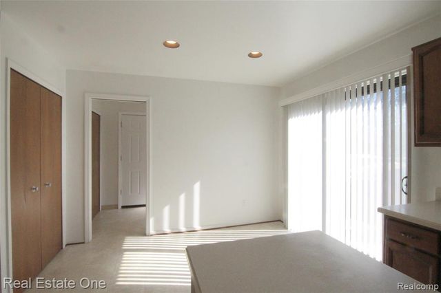 4458 Southmoor Lane, West Bloomfield, MI 48323