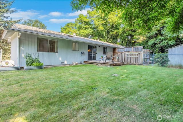 11215 89th Avenue Ct E, Puyallup, WA 98373