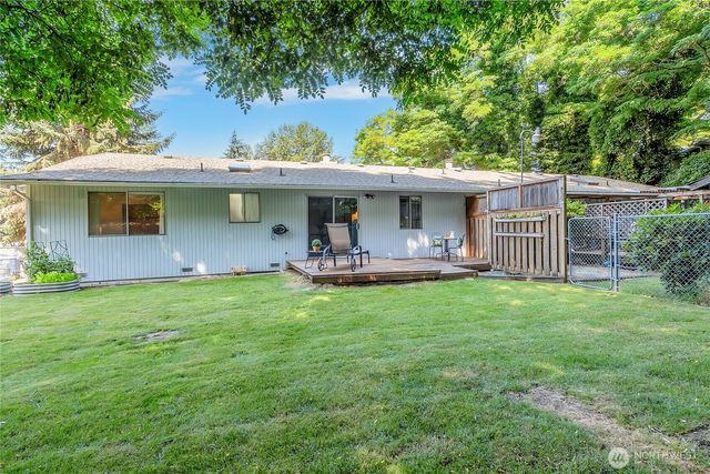 11215 89th Avenue Ct E, Puyallup, WA 98373