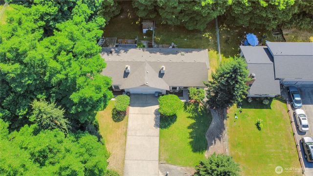 11215 89th Avenue Ct E, Puyallup, WA 98373