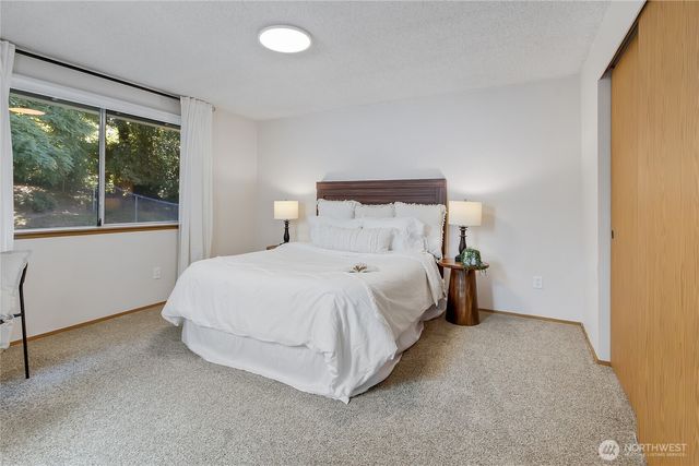 11215 89th Avenue Ct E, Puyallup, WA 98373