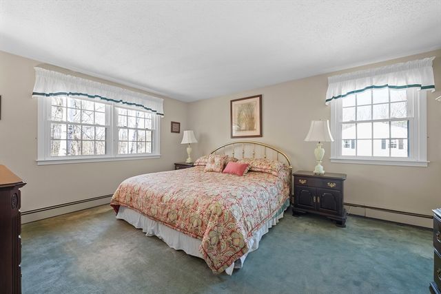 6 Slipper Hill Lane, Holden, MA 01520