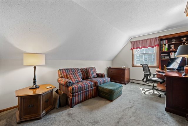 6 Slipper Hill Lane, Holden, MA 01520