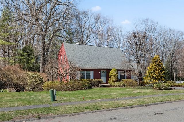 6 Slipper Hill Lane, Holden, MA 01520