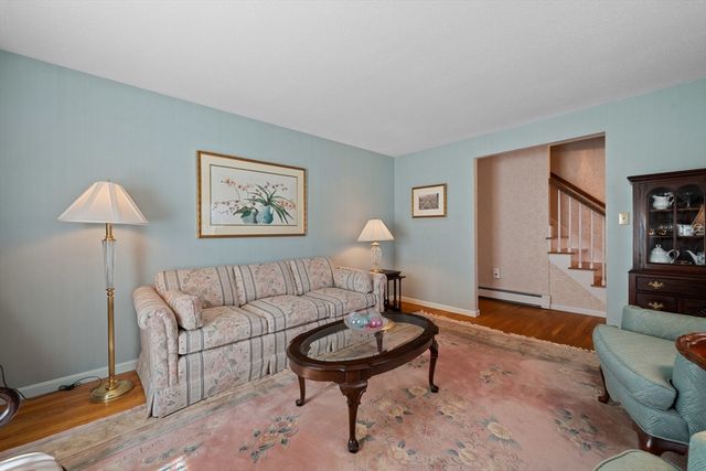 6 Slipper Hill Lane, Holden, MA 01520