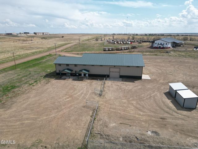 4127 144th Avenue NW, Alexander, ND 58831