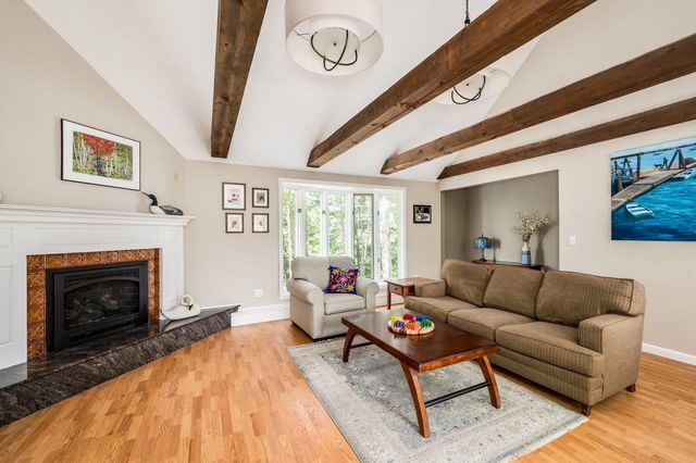 367 Durham Point Road, Durham, NH 03824