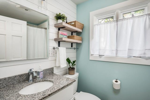 367 Durham Point Road, Durham, NH 03824