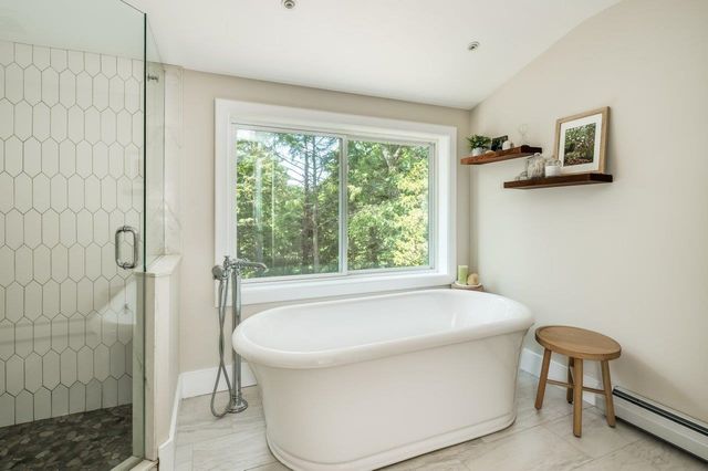 367 Durham Point Road, Durham, NH 03824