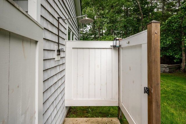 367 Durham Point Road, Durham, NH 03824