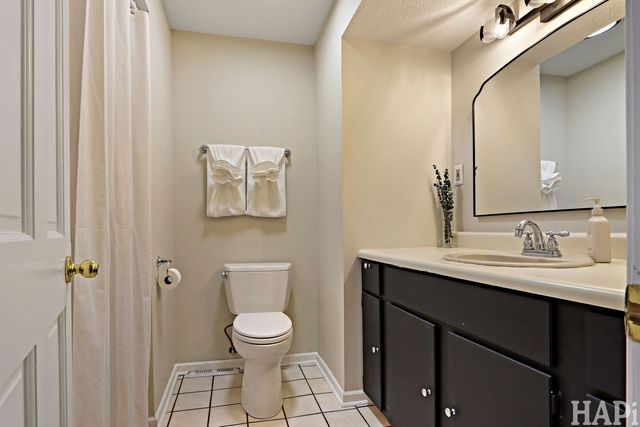 106 Sherwood Drive, Cary, IL 60013