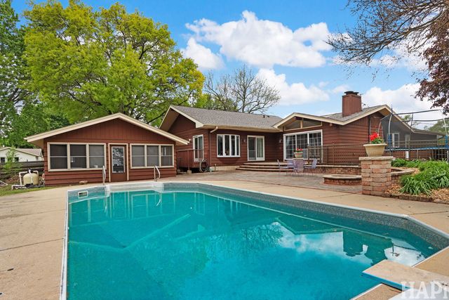 106 Sherwood Drive, Cary, IL 60013