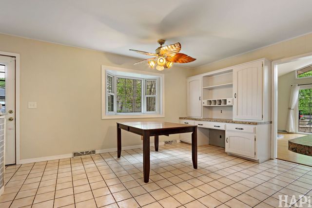 106 Sherwood Drive, Cary, IL 60013