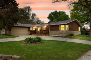 106 Sherwood Drive, Cary, IL 60013